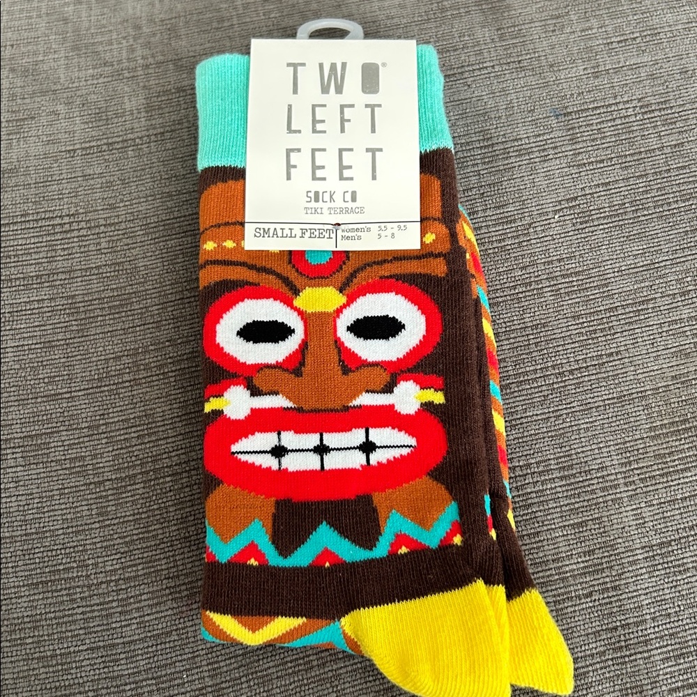 TWO LEFT FEET Tikki Terrace Crew Socks Small feet size NWT
